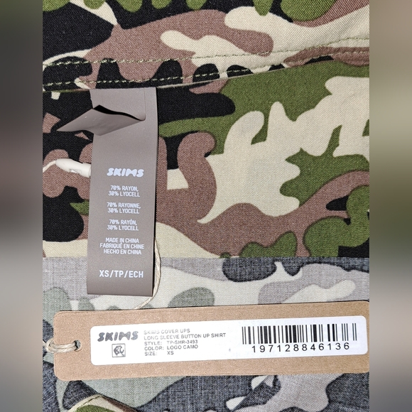 ⛱️NWT SKIMS Long Sleeve Button Up Swim Coverup Shirt Logo Camo XS M L - Picture 10 of 15